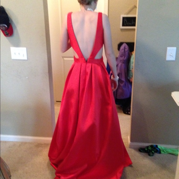Red Prom Drsss - Picture 3 of 3